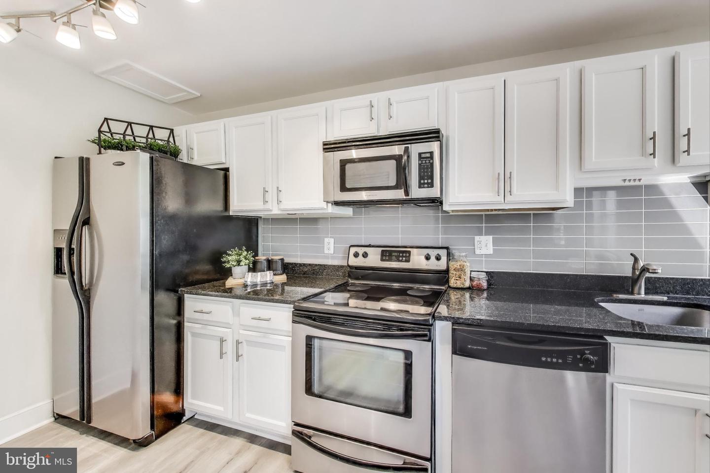 1106 COLUMBIA RD NW #103, WASHINGTON, District Of Columbia 20009, 2 Bedrooms Bedrooms, 5 Rooms Rooms,1 BathroomBathrooms,Residential,For sale,1106 COLUMBIA RD NW #103,DCDC2198676 MLS # DCDC2198676