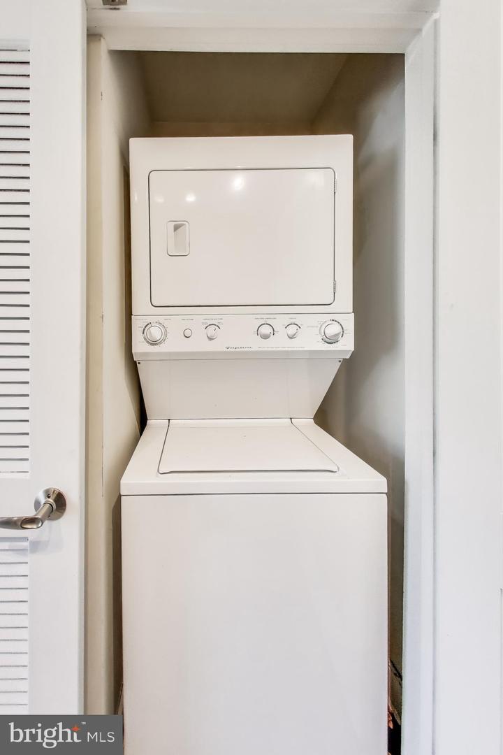 1106 COLUMBIA RD NW #103, WASHINGTON, District Of Columbia 20009, 2 Bedrooms Bedrooms, 5 Rooms Rooms,1 BathroomBathrooms,Residential,For sale,1106 COLUMBIA RD NW #103,DCDC2198676 MLS # DCDC2198676