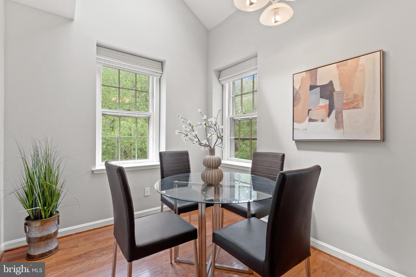3770 39TH ST NW #E137, WASHINGTON, District Of Columbia 20016, 3 Bedrooms Bedrooms, ,1 BathroomBathrooms,Residential,For sale,3770 39TH ST NW #E137,DCDC2198688 MLS # DCDC2198688