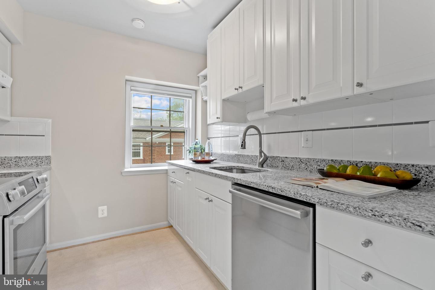 3770 39TH ST NW #E137, WASHINGTON, District Of Columbia 20016, 3 Bedrooms Bedrooms, ,1 BathroomBathrooms,Residential,For sale,3770 39TH ST NW #E137,DCDC2198688 MLS # DCDC2198688