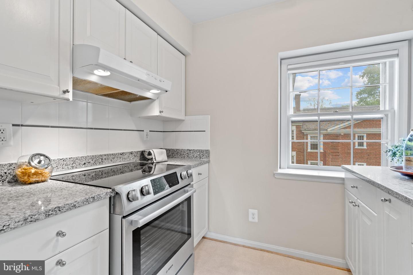 3770 39TH ST NW #E137, WASHINGTON, District Of Columbia 20016, 3 Bedrooms Bedrooms, ,1 BathroomBathrooms,Residential,For sale,3770 39TH ST NW #E137,DCDC2198688 MLS # DCDC2198688