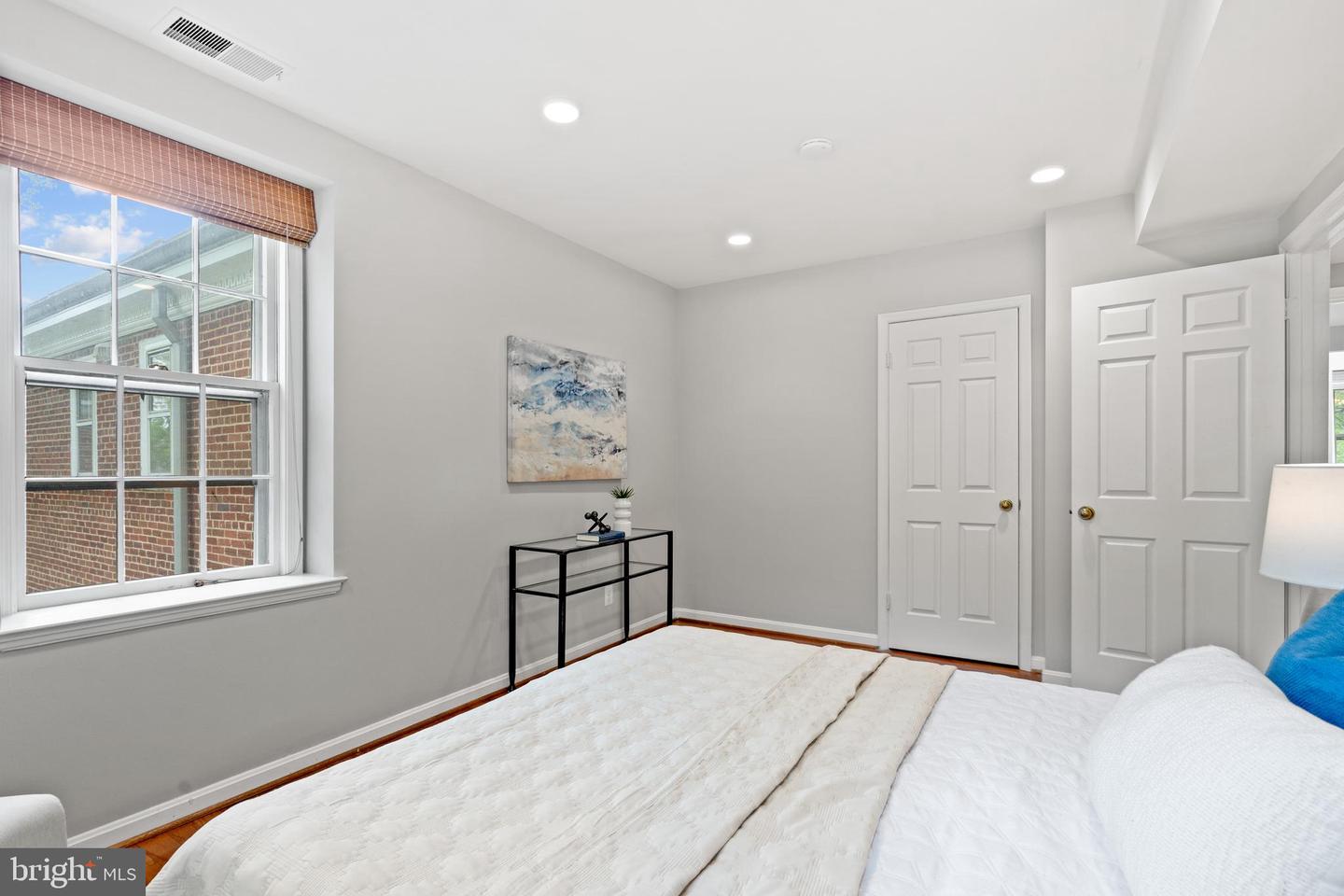 3770 39TH ST NW #E137, WASHINGTON, District Of Columbia 20016, 3 Bedrooms Bedrooms, ,1 BathroomBathrooms,Residential,For sale,3770 39TH ST NW #E137,DCDC2198688 MLS # DCDC2198688