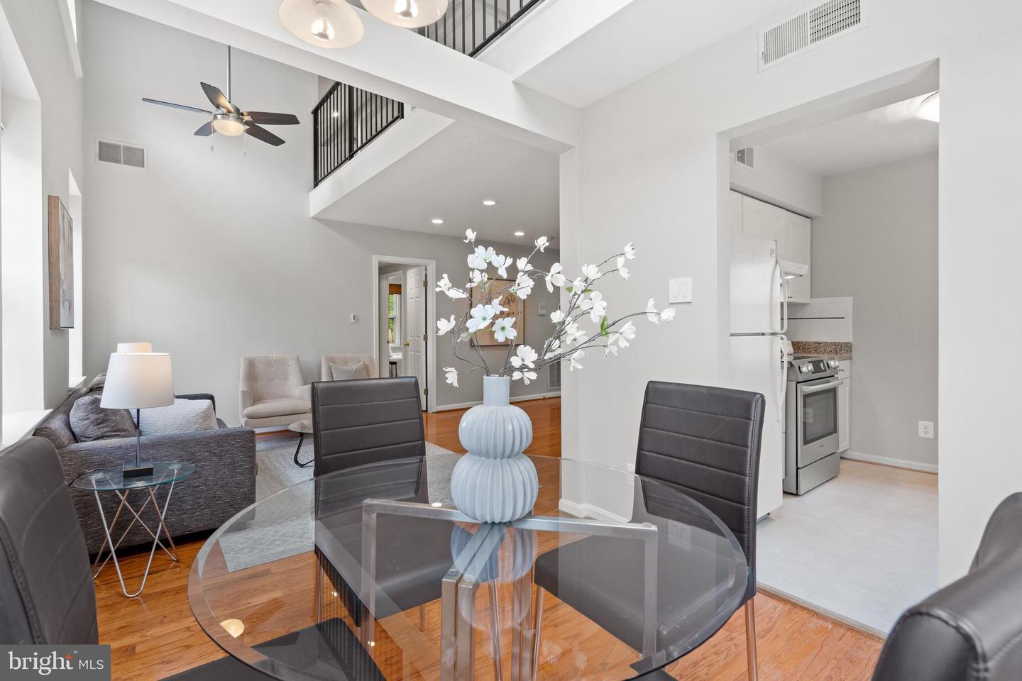 3770 39TH ST NW #E137, WASHINGTON, District Of Columbia 20016, 3 Bedrooms Bedrooms, ,1 BathroomBathrooms,Residential,For sale,3770 39TH ST NW #E137,DCDC2198688 MLS # DCDC2198688