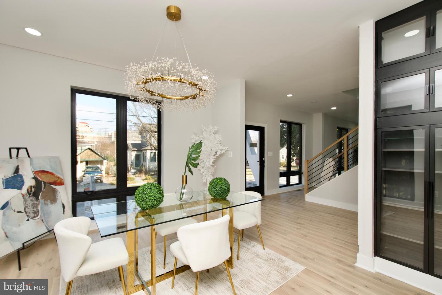 3500 7TH ST N, ARLINGTON, Virginia 22201, 6 Bedrooms Bedrooms, ,5 BathroomsBathrooms,Residential,For sale,3500 7TH ST N,VAAR2056932 MLS # VAAR2056932