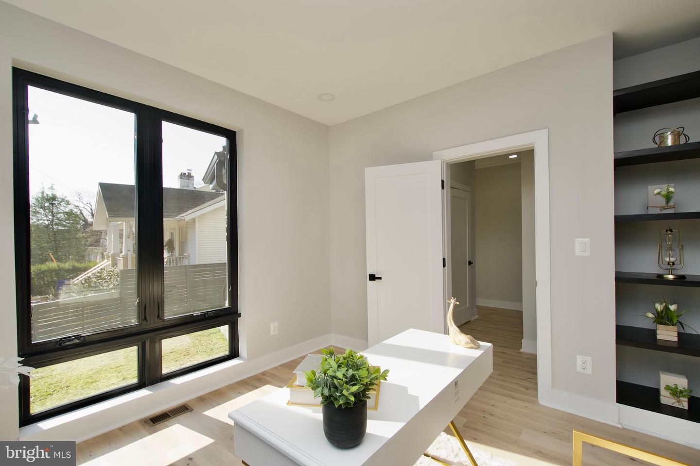3500 7TH ST N, ARLINGTON, Virginia 22201, 6 Bedrooms Bedrooms, ,5 BathroomsBathrooms,Residential,For sale,3500 7TH ST N,VAAR2056932 MLS # VAAR2056932