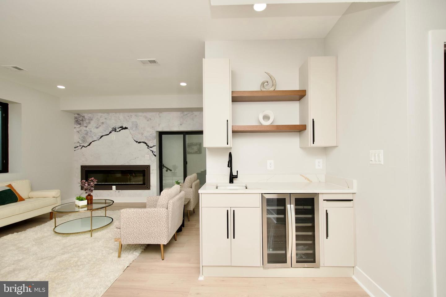 3500 7TH ST N, ARLINGTON, Virginia 22201, 6 Bedrooms Bedrooms, ,5 BathroomsBathrooms,Residential,For sale,3500 7TH ST N,VAAR2056932 MLS # VAAR2056932