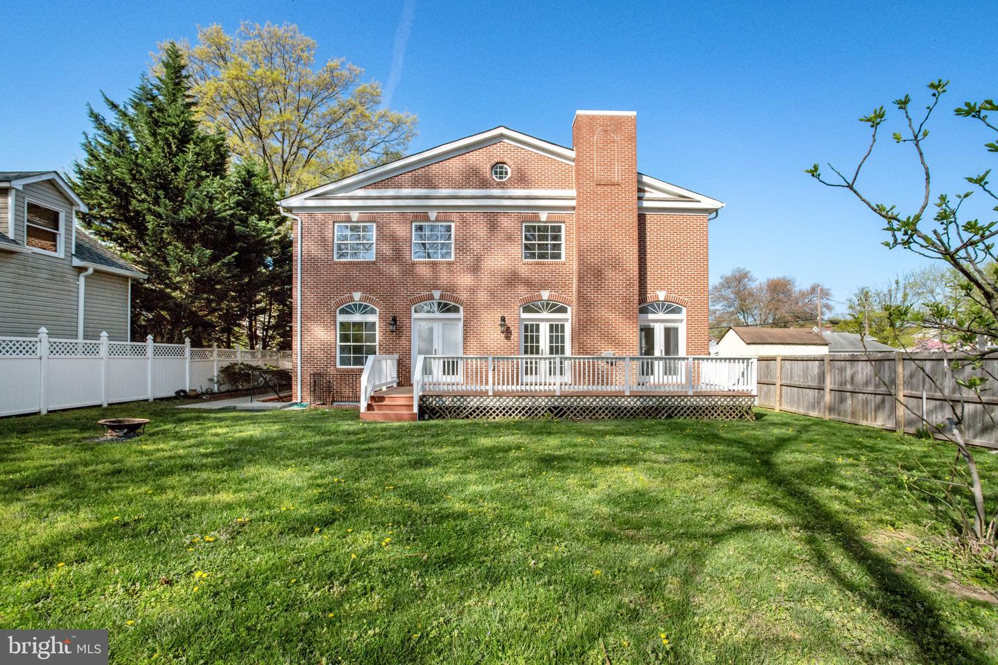 1615 S OAKLAND ST, ARLINGTON, Virginia 22204, 7 Bedrooms Bedrooms, ,5 BathroomsBathrooms,Residential,For sale,1615 S OAKLAND ST,VAAR2056936 MLS # VAAR2056936
