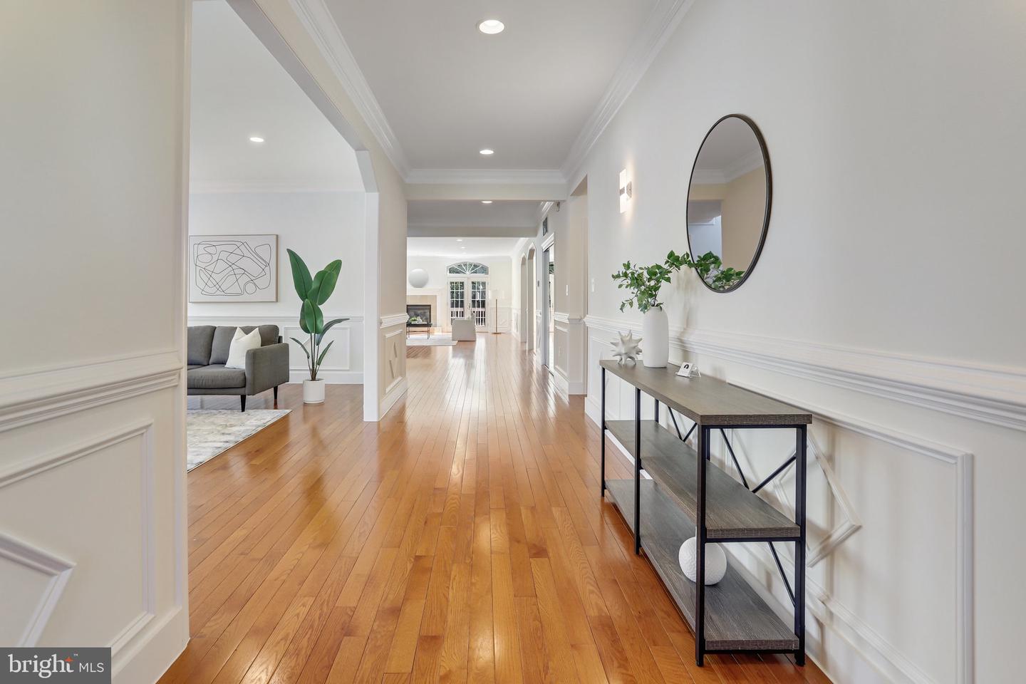 1615 S OAKLAND ST, ARLINGTON, Virginia 22204, 7 Bedrooms Bedrooms, ,5 BathroomsBathrooms,Residential,For sale,1615 S OAKLAND ST,VAAR2056936 MLS # VAAR2056936