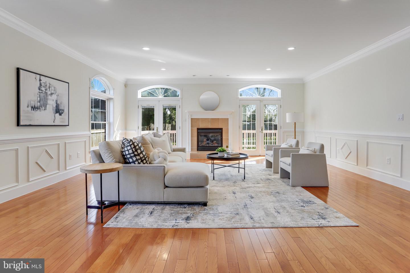 1615 S OAKLAND ST, ARLINGTON, Virginia 22204, 7 Bedrooms Bedrooms, ,5 BathroomsBathrooms,Residential,For sale,1615 S OAKLAND ST,VAAR2056936 MLS # VAAR2056936