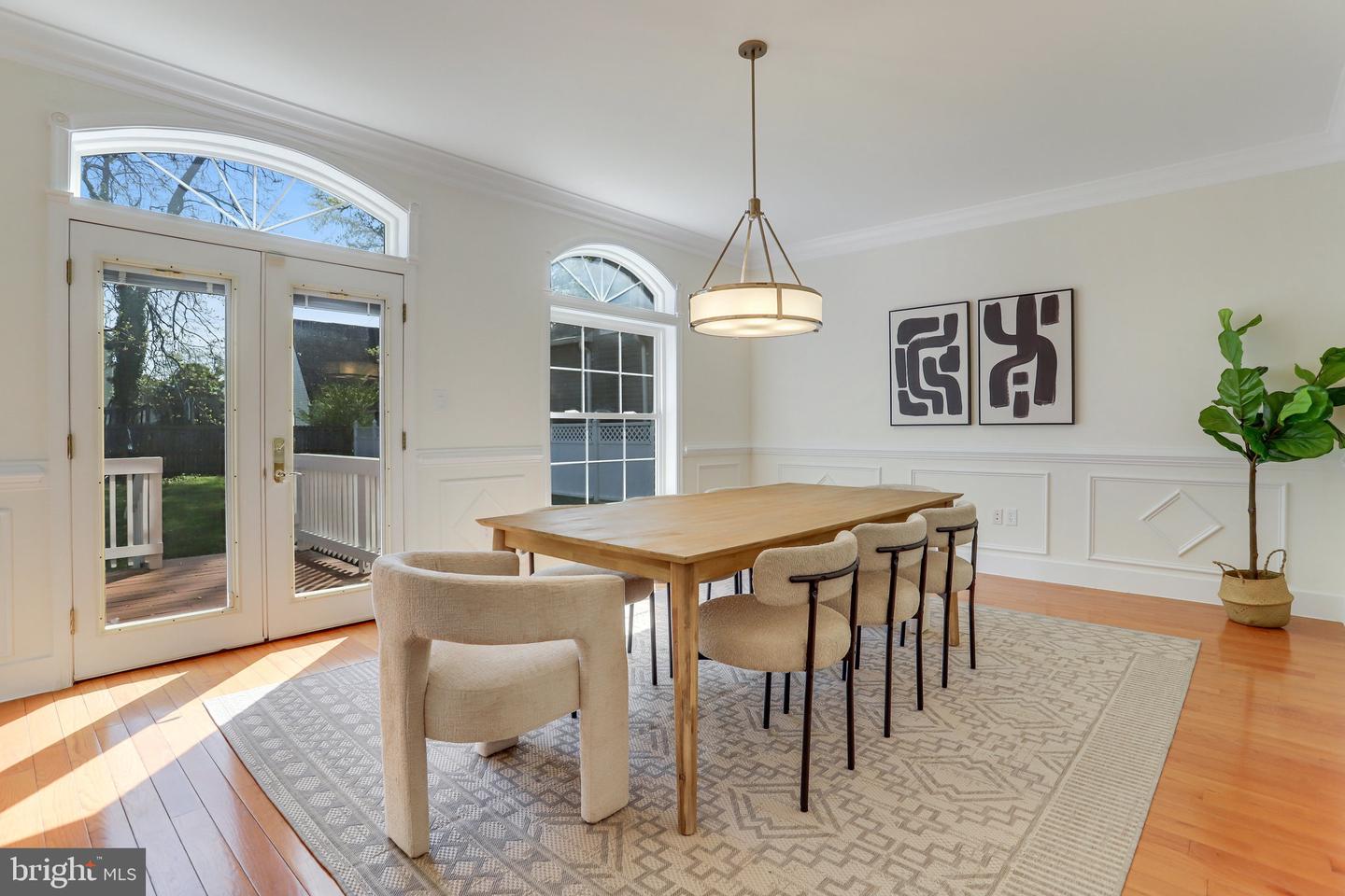 1615 S OAKLAND ST, ARLINGTON, Virginia 22204, 7 Bedrooms Bedrooms, ,5 BathroomsBathrooms,Residential,For sale,1615 S OAKLAND ST,VAAR2056936 MLS # VAAR2056936