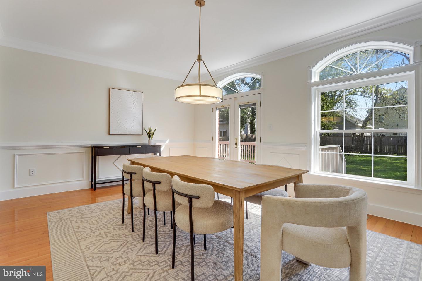 1615 S OAKLAND ST, ARLINGTON, Virginia 22204, 7 Bedrooms Bedrooms, ,5 BathroomsBathrooms,Residential,For sale,1615 S OAKLAND ST,VAAR2056936 MLS # VAAR2056936