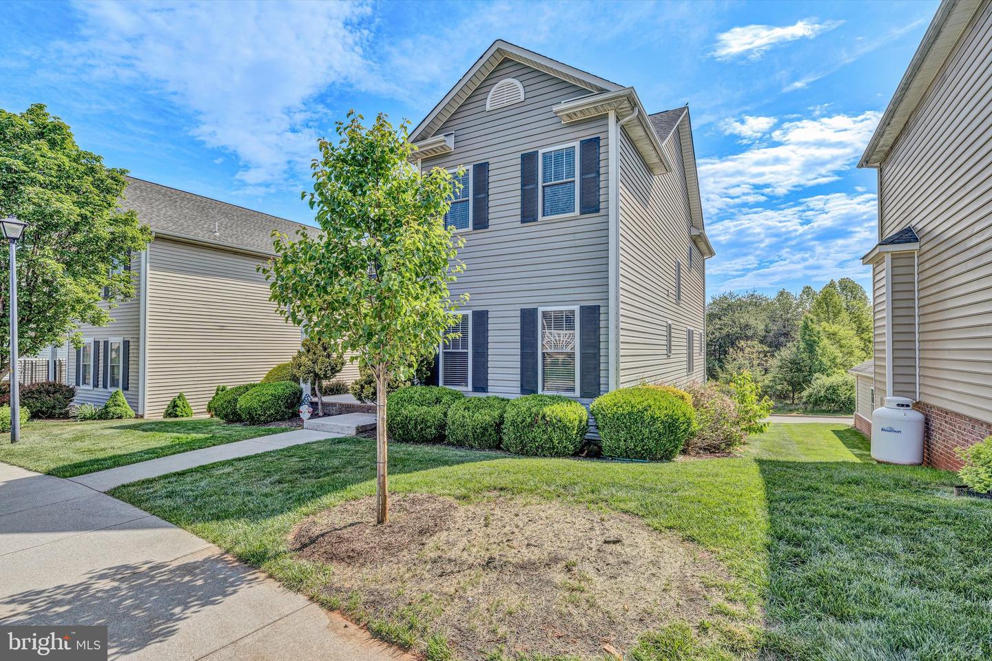1145 CRANBERRY CT, MONETA, Virginia 24121, 4 Bedrooms Bedrooms, ,4 BathroomsBathrooms,Residential,For sale,1145 CRANBERRY CT,VABV2000202 MLS # VABV2000202