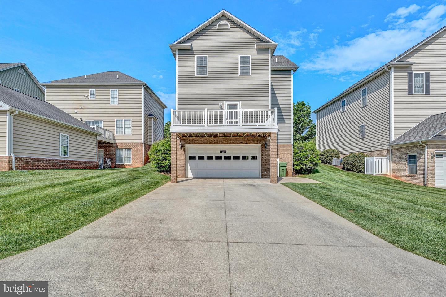 1145 CRANBERRY CT, MONETA, Virginia 24121, 4 Bedrooms Bedrooms, ,4 BathroomsBathrooms,Residential,For sale,1145 CRANBERRY CT,VABV2000202 MLS # VABV2000202