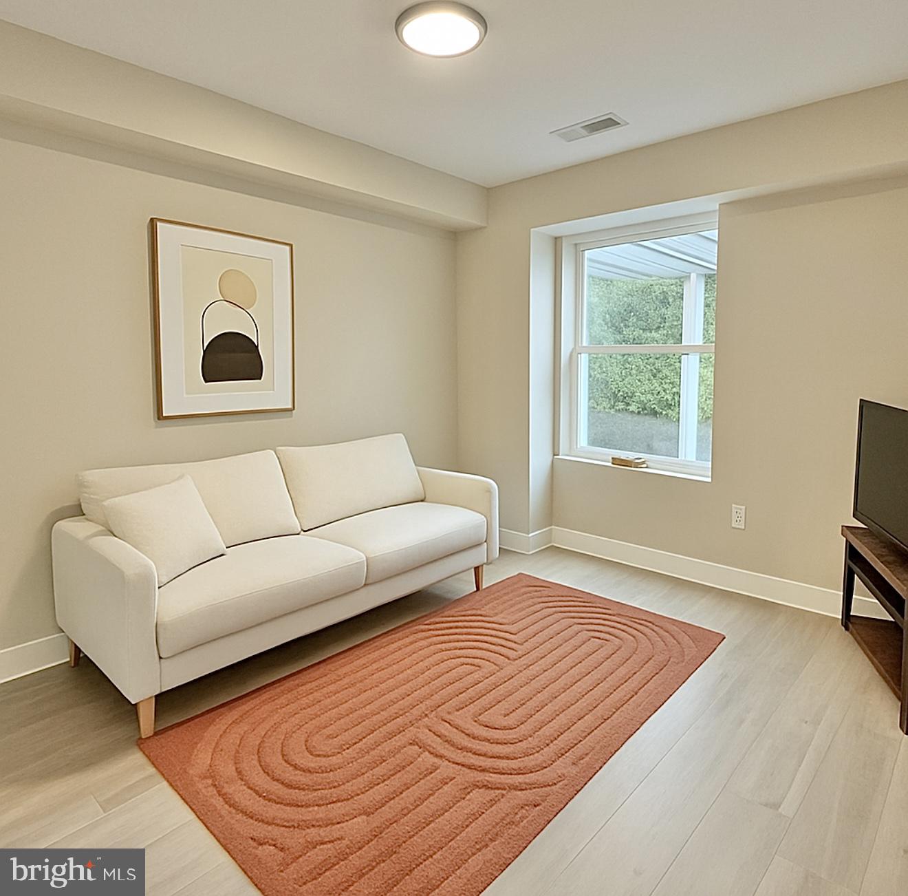 1806 D ST NE #1, WASHINGTON, District Of Columbia 20002, 2 Bedrooms Bedrooms, ,1 BathroomBathrooms,Residential,For sale,1806 D ST NE #1,DCDC2198752 MLS # DCDC2198752