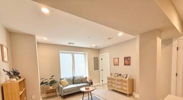 1806 D ST NE #1, WASHINGTON, District Of Columbia 20002, 2 Bedrooms Bedrooms, ,1 BathroomBathrooms,Residential,For sale,1806 D ST NE #1,DCDC2198752 MLS # DCDC2198752