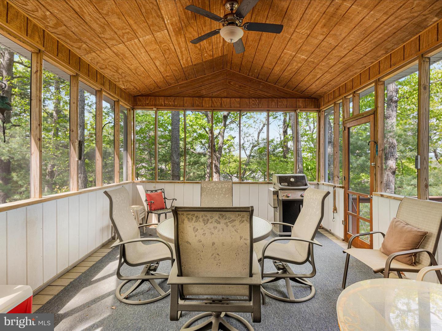 124 DOWNHILL CIR, CROSS JUNCTION, Virginia 22625, 3 Bedrooms Bedrooms, ,2 BathroomsBathrooms,Residential,For sale,124 DOWNHILL CIR,VAFV2033872 MLS # VAFV2033872