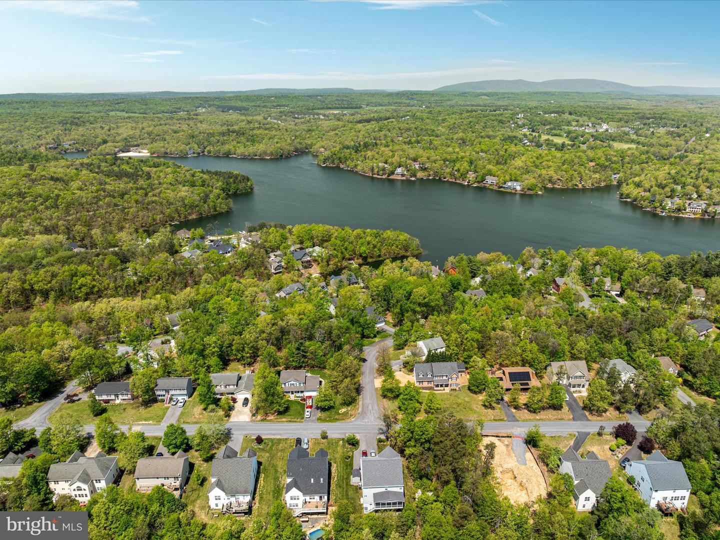 124 DOWNHILL CIR, CROSS JUNCTION, Virginia 22625, 3 Bedrooms Bedrooms, ,2 BathroomsBathrooms,Residential,For sale,124 DOWNHILL CIR,VAFV2033872 MLS # VAFV2033872