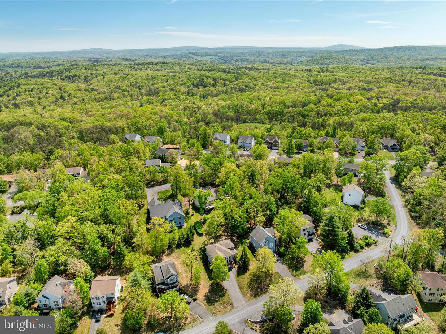 124 DOWNHILL CIR, CROSS JUNCTION, Virginia 22625, 3 Bedrooms Bedrooms, ,2 BathroomsBathrooms,Residential,For sale,124 DOWNHILL CIR,VAFV2033872 MLS # VAFV2033872