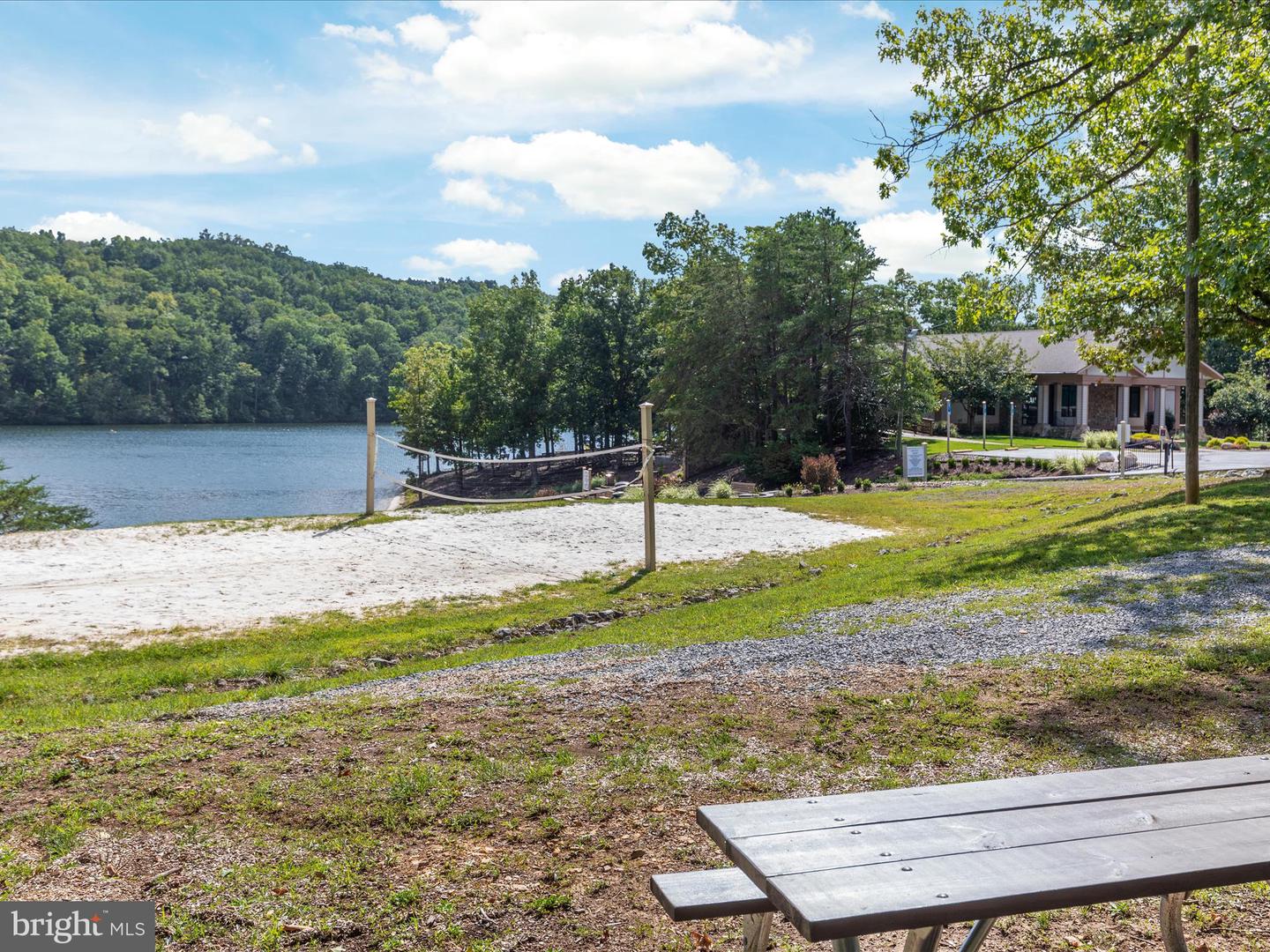 124 DOWNHILL CIR, CROSS JUNCTION, Virginia 22625, 3 Bedrooms Bedrooms, ,2 BathroomsBathrooms,Residential,For sale,124 DOWNHILL CIR,VAFV2033872 MLS # VAFV2033872
