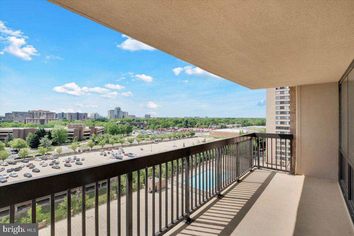 3709 S GEORGE MASON DR #1109E, FALLS CHURCH, Virginia 22041, 1 Bedroom Bedrooms, ,1 BathroomBathrooms,Residential,For sale,3709 S GEORGE MASON DR #1109E,VAFX2238346 MLS # VAFX2238346