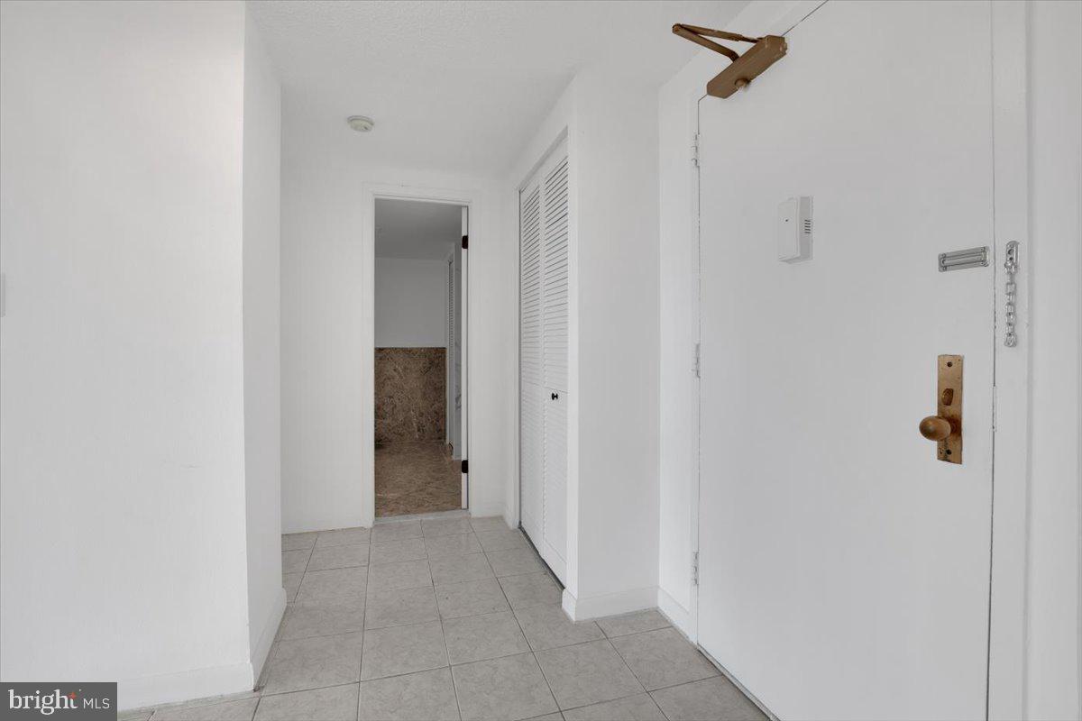 3709 S GEORGE MASON DR #1109E, FALLS CHURCH, Virginia 22041, 1 Bedroom Bedrooms, ,1 BathroomBathrooms,Residential,For sale,3709 S GEORGE MASON DR #1109E,VAFX2238346 MLS # VAFX2238346