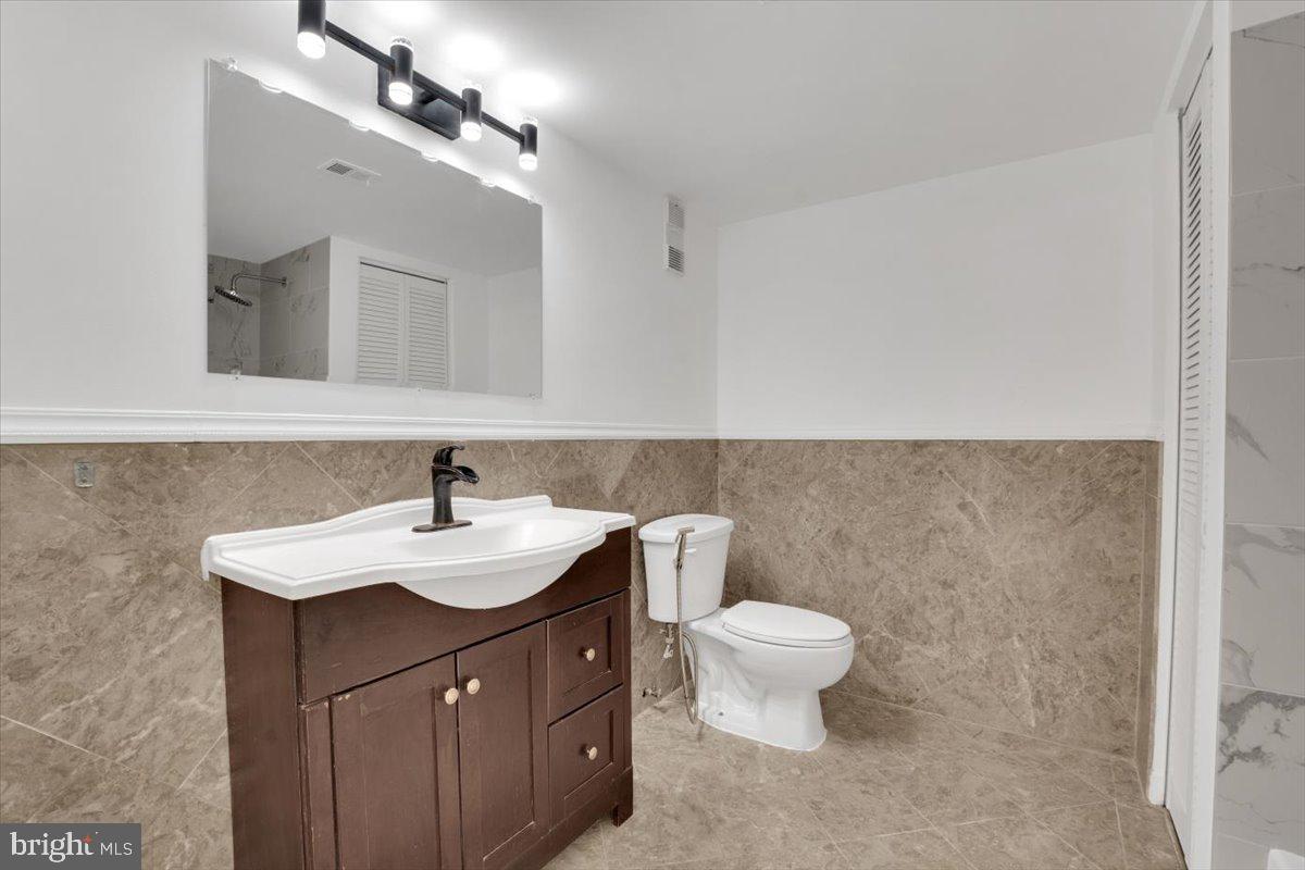 3709 S GEORGE MASON DR #1109E, FALLS CHURCH, Virginia 22041, 1 Bedroom Bedrooms, ,1 BathroomBathrooms,Residential,For sale,3709 S GEORGE MASON DR #1109E,VAFX2238346 MLS # VAFX2238346