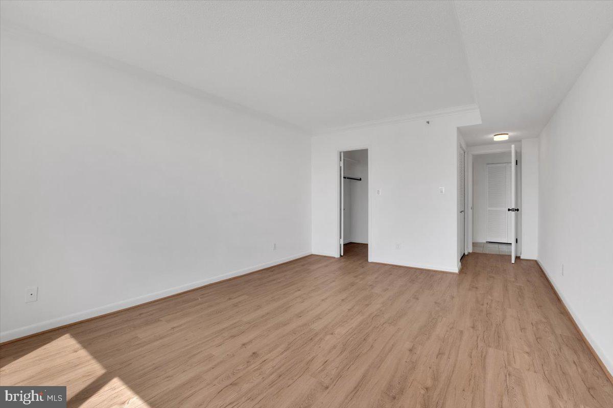 3709 S GEORGE MASON DR #1109E, FALLS CHURCH, Virginia 22041, 1 Bedroom Bedrooms, ,1 BathroomBathrooms,Residential,For sale,3709 S GEORGE MASON DR #1109E,VAFX2238346 MLS # VAFX2238346