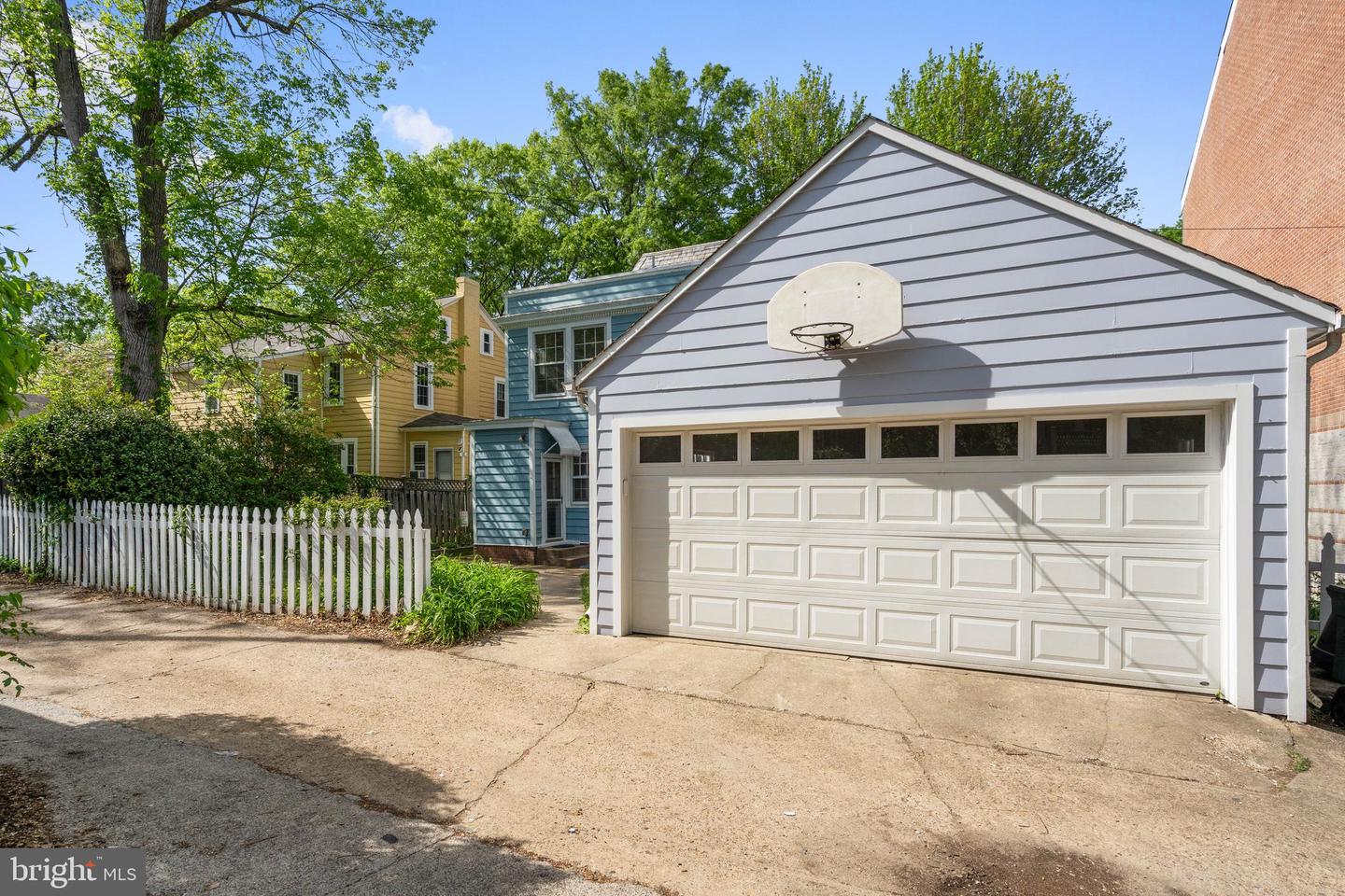 3736 MILITARY RD NW, WASHINGTON, District Of Columbia 20015, 6 Bedrooms Bedrooms, ,3 BathroomsBathrooms,Residential,For sale,3736 MILITARY RD NW,DCDC2198772 MLS # DCDC2198772