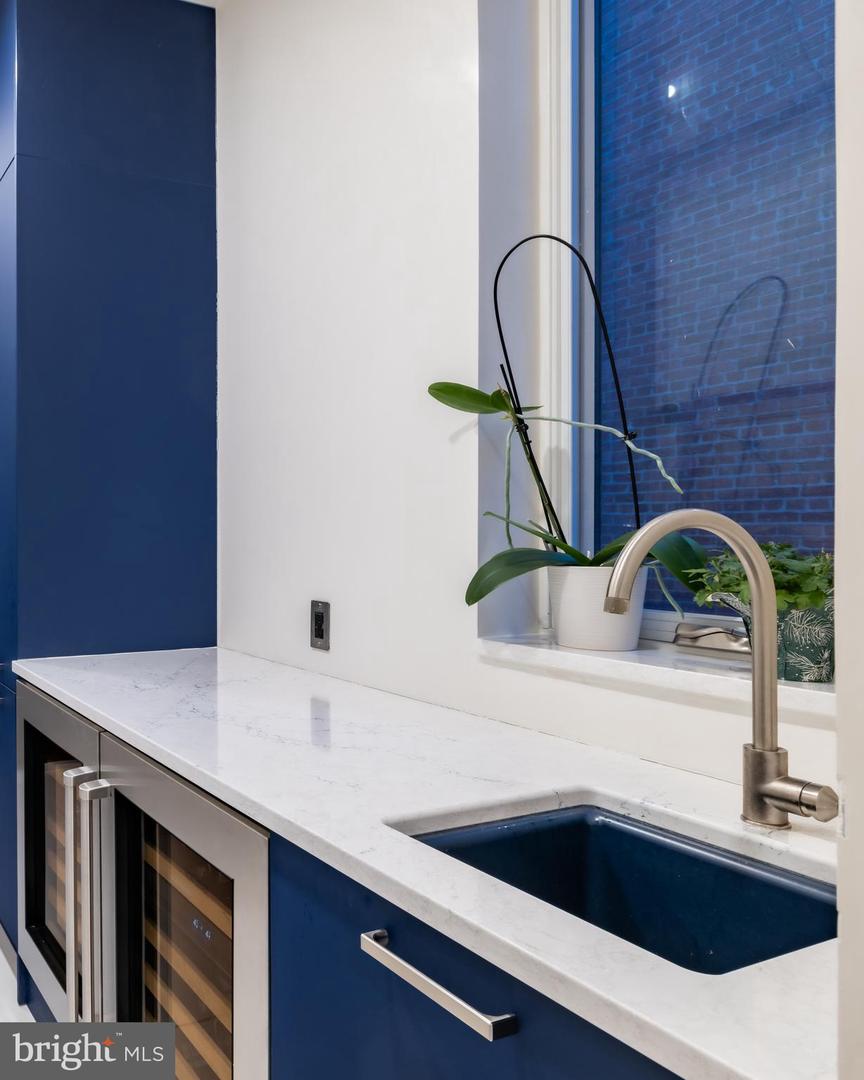 2137 R ST NW, WASHINGTON, District Of Columbia 20008, 5 Bedrooms Bedrooms, ,4 BathroomsBathrooms,Residential,For sale,2137 R ST NW,DCDC2198784 MLS # DCDC2198784