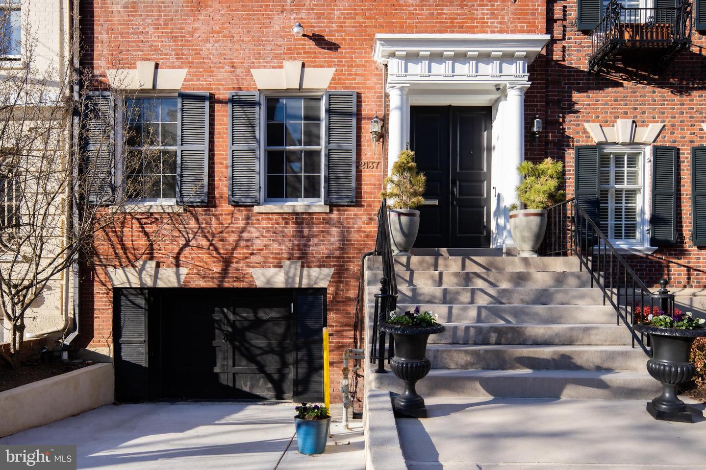 2137 R ST NW, WASHINGTON, District Of Columbia 20008, 5 Bedrooms Bedrooms, ,4 BathroomsBathrooms,Residential,For sale,2137 R ST NW,DCDC2198784 MLS # DCDC2198784