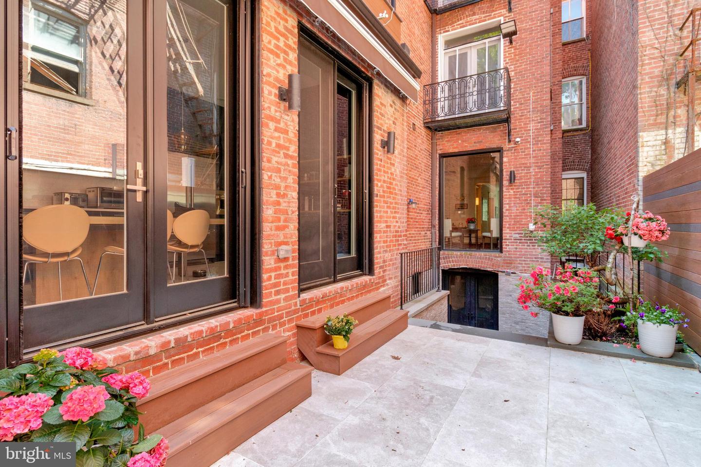 2137 R ST NW, WASHINGTON, District Of Columbia 20008, 5 Bedrooms Bedrooms, ,4 BathroomsBathrooms,Residential,For sale,2137 R ST NW,DCDC2198784 MLS # DCDC2198784