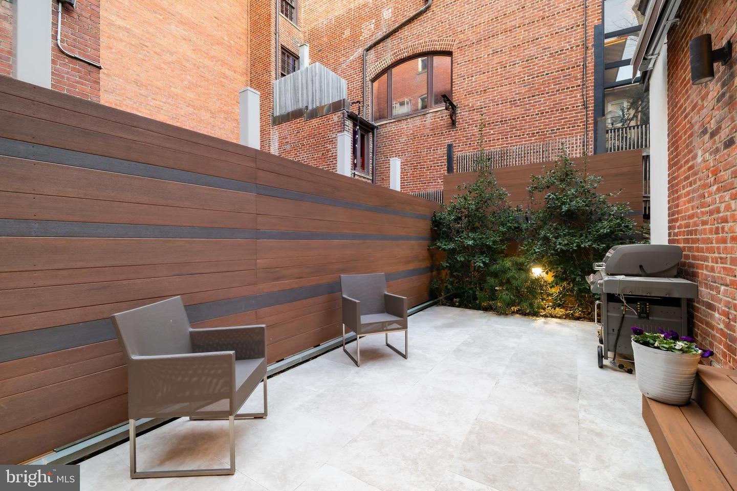 2137 R ST NW, WASHINGTON, District Of Columbia 20008, 5 Bedrooms Bedrooms, ,4 BathroomsBathrooms,Residential,For sale,2137 R ST NW,DCDC2198784 MLS # DCDC2198784