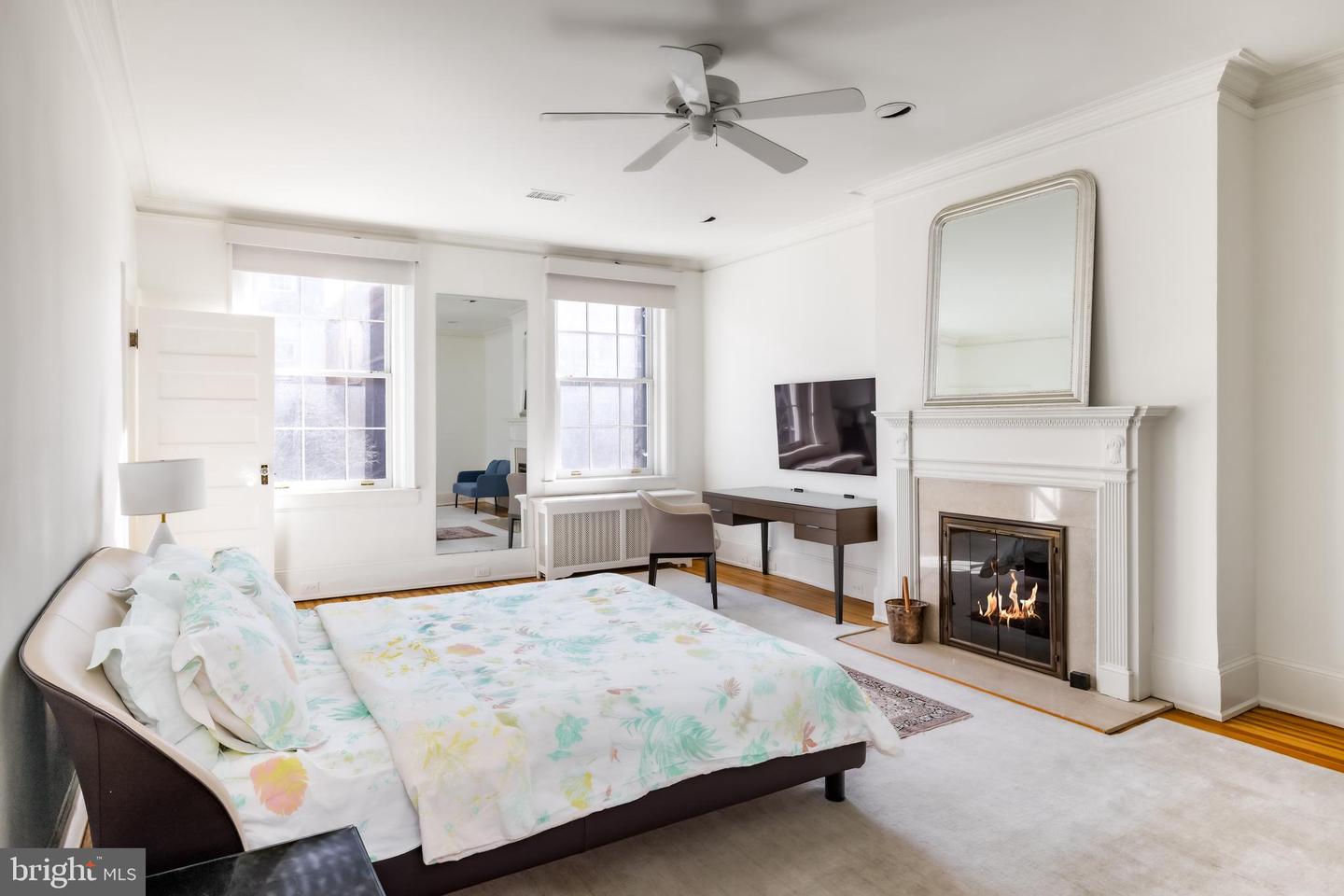 2137 R ST NW, WASHINGTON, District Of Columbia 20008, 5 Bedrooms Bedrooms, ,4 BathroomsBathrooms,Residential,For sale,2137 R ST NW,DCDC2198784 MLS # DCDC2198784