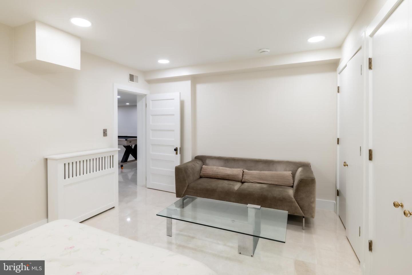 2137 R ST NW, WASHINGTON, District Of Columbia 20008, 5 Bedrooms Bedrooms, ,4 BathroomsBathrooms,Residential,For sale,2137 R ST NW,DCDC2198784 MLS # DCDC2198784