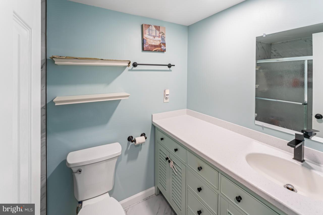 5913 MAYFLOWER CT #101, ALEXANDRIA, Virginia 22312, 2 Bedrooms Bedrooms, 4 Rooms Rooms,1 BathroomBathrooms,Residential,For sale,5913 MAYFLOWER CT #101,VAAX2044890 MLS # VAAX2044890