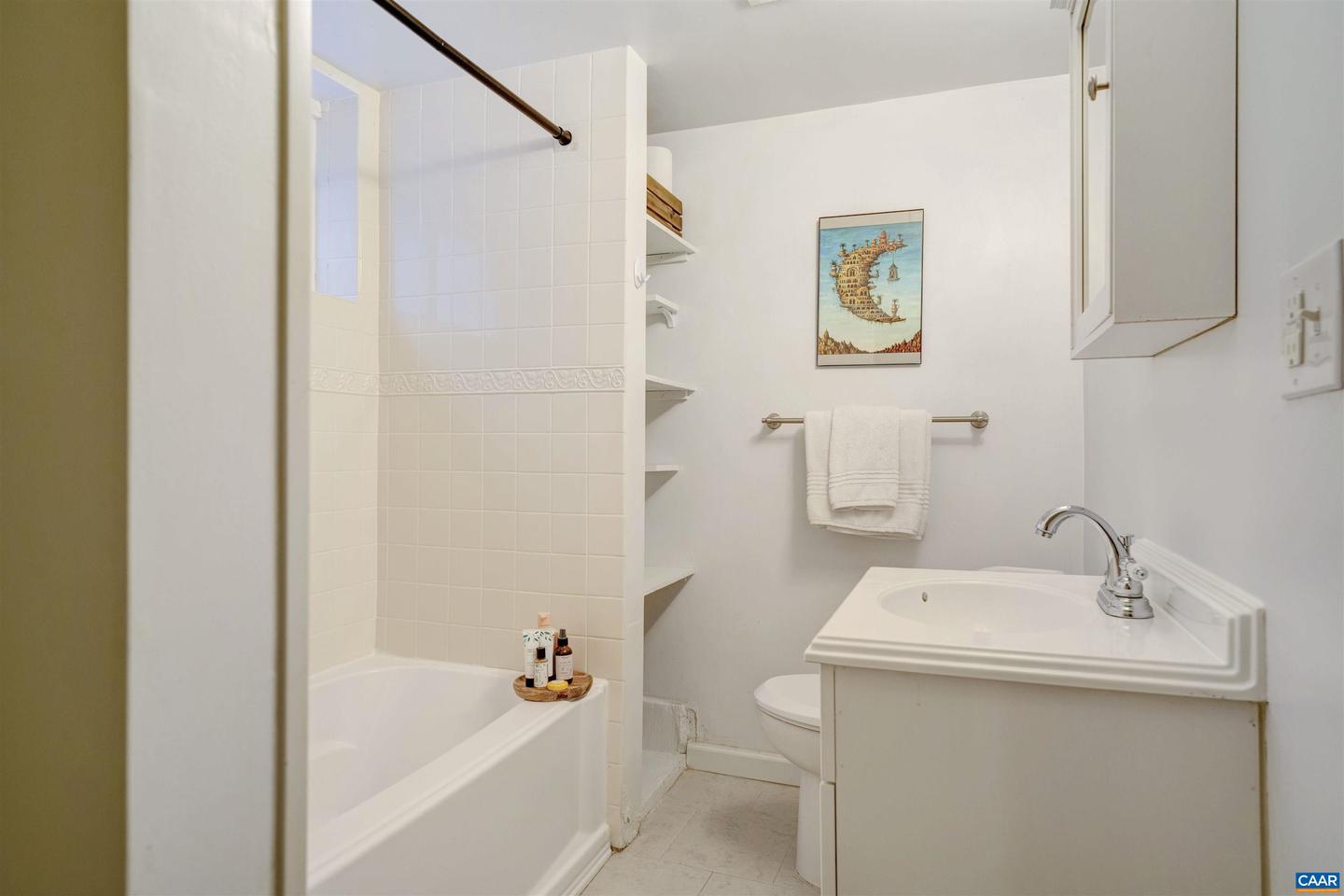 883 LOCUST AVE, CHARLOTTESVILLE, Virginia 22902, 3 Bedrooms Bedrooms, ,2 BathroomsBathrooms,Residential,For sale,883 LOCUST AVE,663999 MLS # 663999