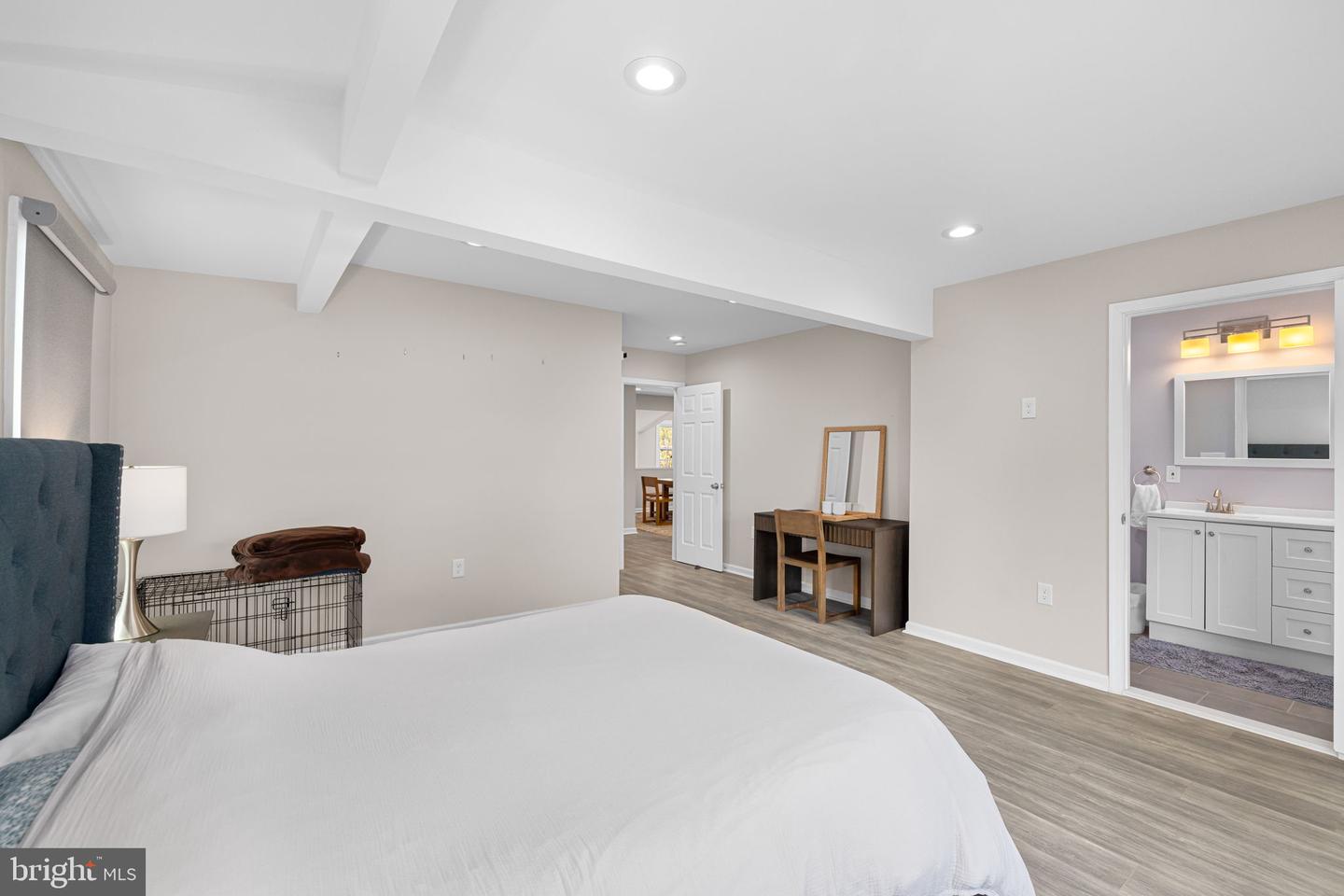 2928 FAIRMONT ST, FALLS CHURCH, Virginia 22042, 3 Bedrooms Bedrooms, ,3 BathroomsBathrooms,Residential,For sale,2928 FAIRMONT ST,VAFX2238250 MLS # VAFX2238250