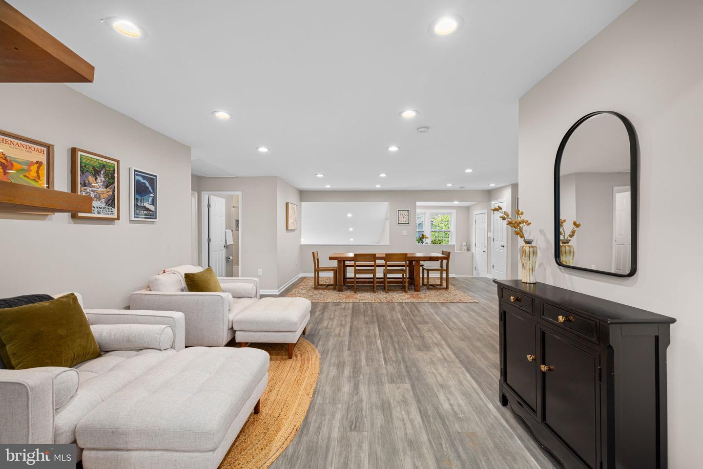 2928 FAIRMONT ST, FALLS CHURCH, Virginia 22042, 3 Bedrooms Bedrooms, ,3 BathroomsBathrooms,Residential,For sale,2928 FAIRMONT ST,VAFX2238250 MLS # VAFX2238250