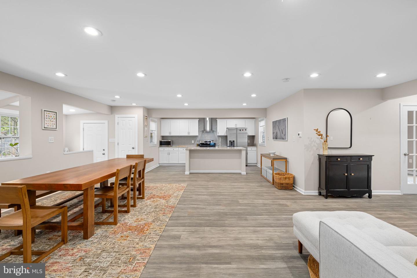 2928 FAIRMONT ST, FALLS CHURCH, Virginia 22042, 3 Bedrooms Bedrooms, ,3 BathroomsBathrooms,Residential,For sale,2928 FAIRMONT ST,VAFX2238250 MLS # VAFX2238250