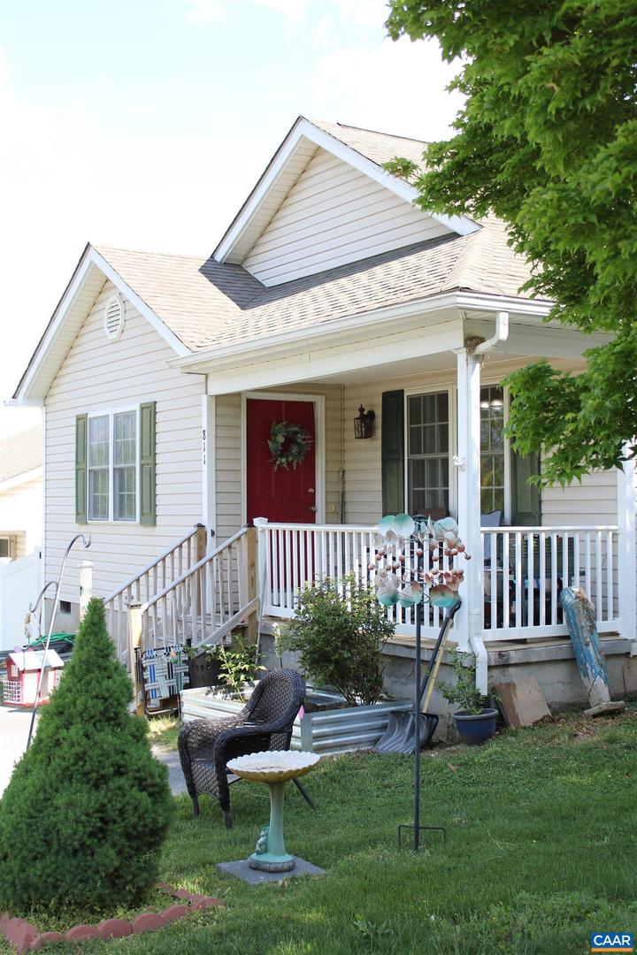 811 FRYE ST, WAYNESBORO, Virginia 22980, 3 Bedrooms Bedrooms, ,2 BathroomsBathrooms,Residential,For sale,811 FRYE ST,664020 MLS # 664020