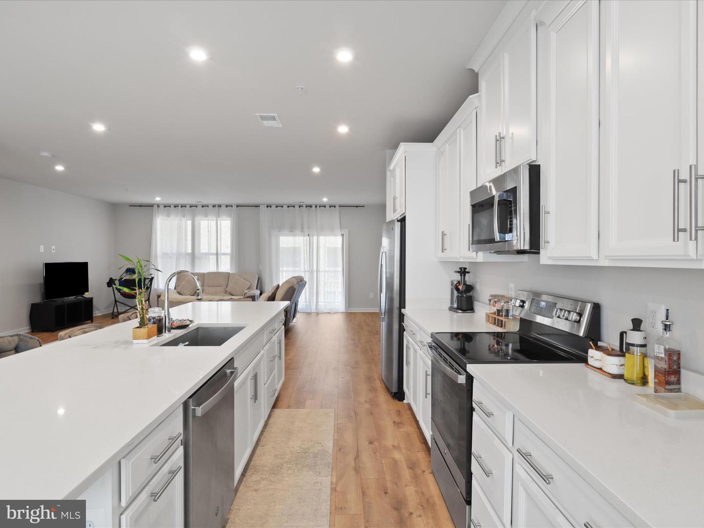 208B PARK CENTRAL TER, MANASSAS, Virginia 20111, 3 Bedrooms Bedrooms, ,2 BathroomsBathrooms,Residential,For sale,208B PARK CENTRAL TER,VAPW2093808 MLS # VAPW2093808