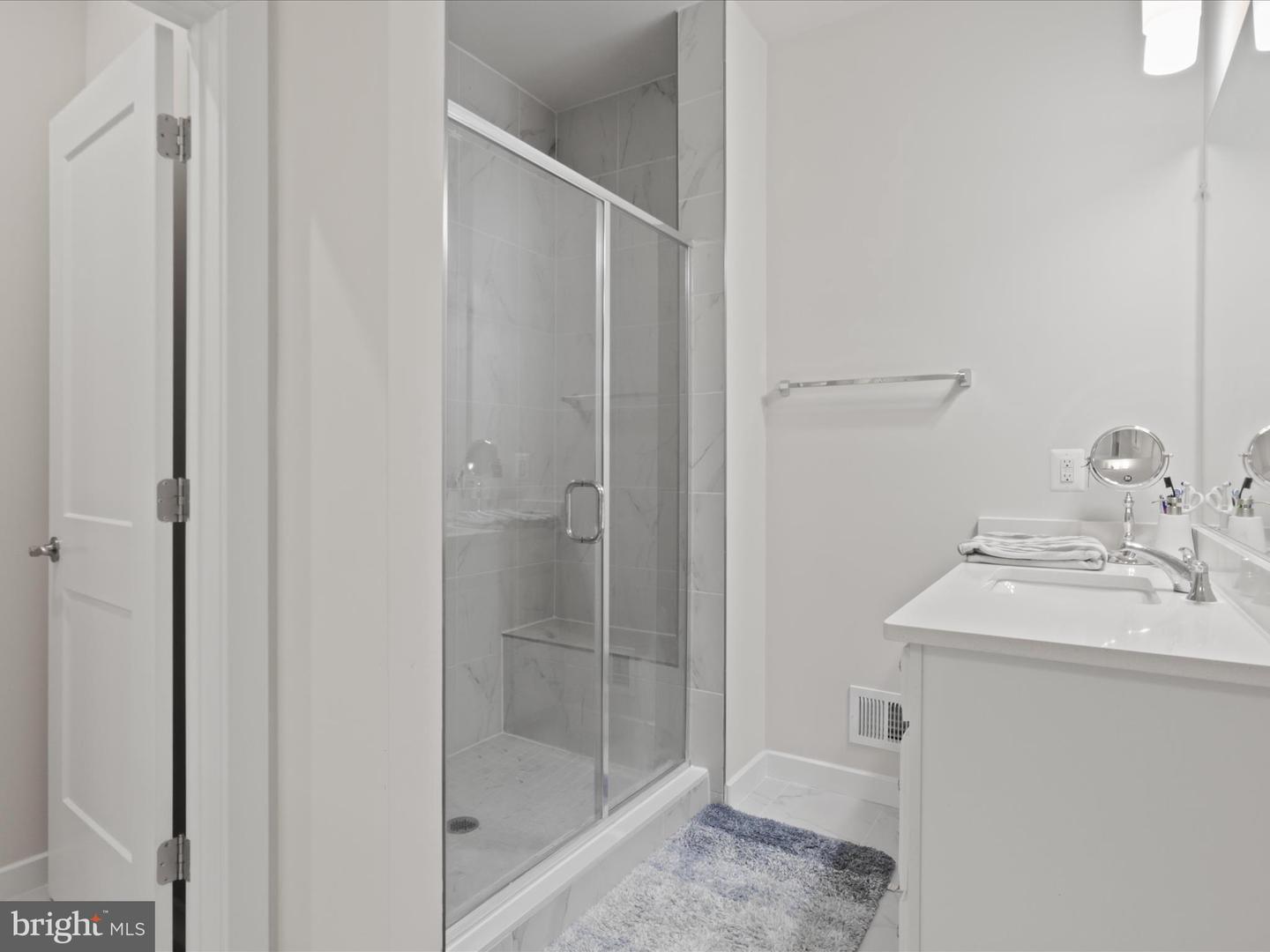 208B PARK CENTRAL TER, MANASSAS, Virginia 20111, 3 Bedrooms Bedrooms, ,2 BathroomsBathrooms,Residential,For sale,208B PARK CENTRAL TER,VAPW2093808 MLS # VAPW2093808