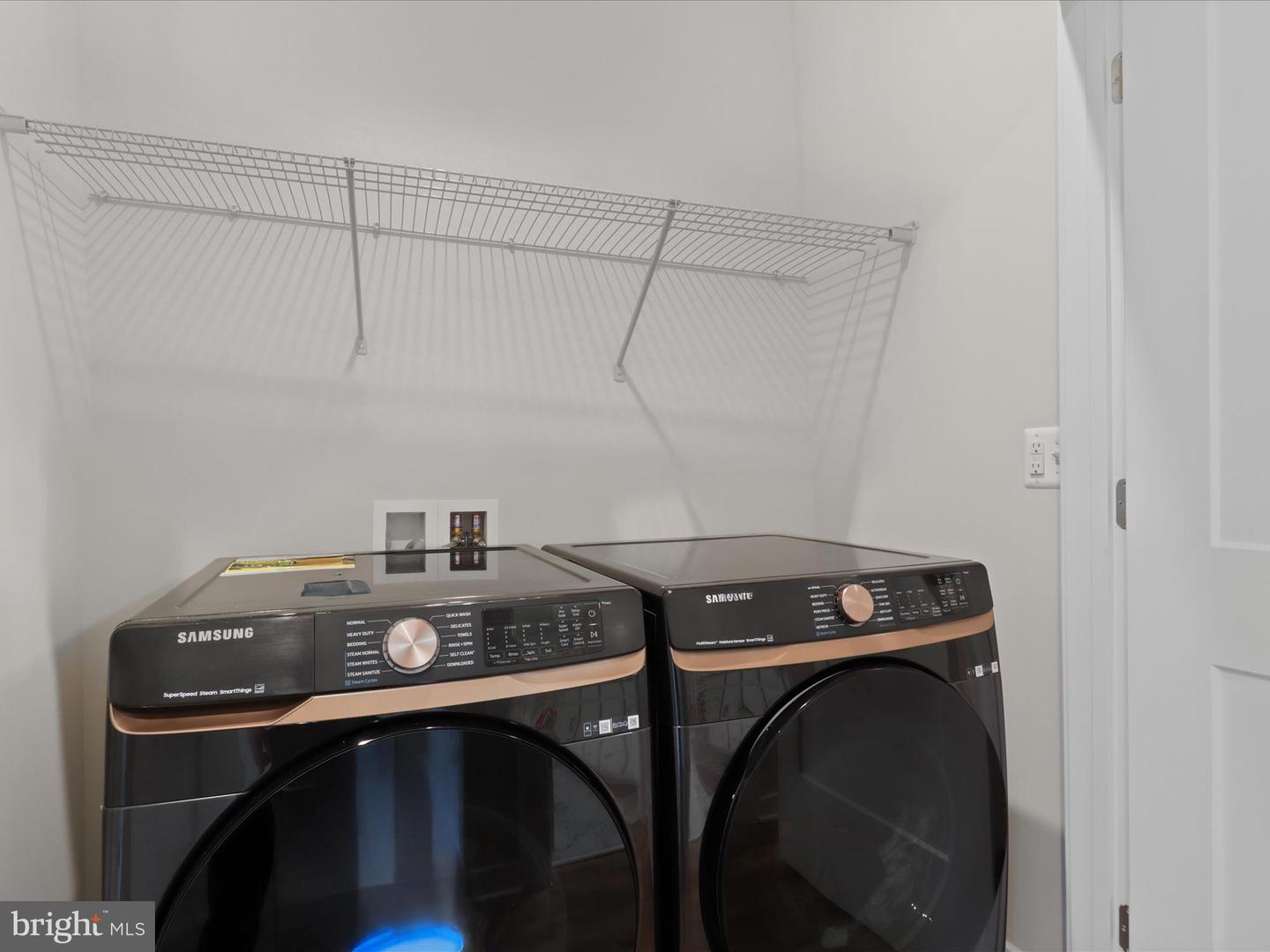 208B PARK CENTRAL TER, MANASSAS, Virginia 20111, 3 Bedrooms Bedrooms, ,2 BathroomsBathrooms,Residential,For sale,208B PARK CENTRAL TER,VAPW2093808 MLS # VAPW2093808