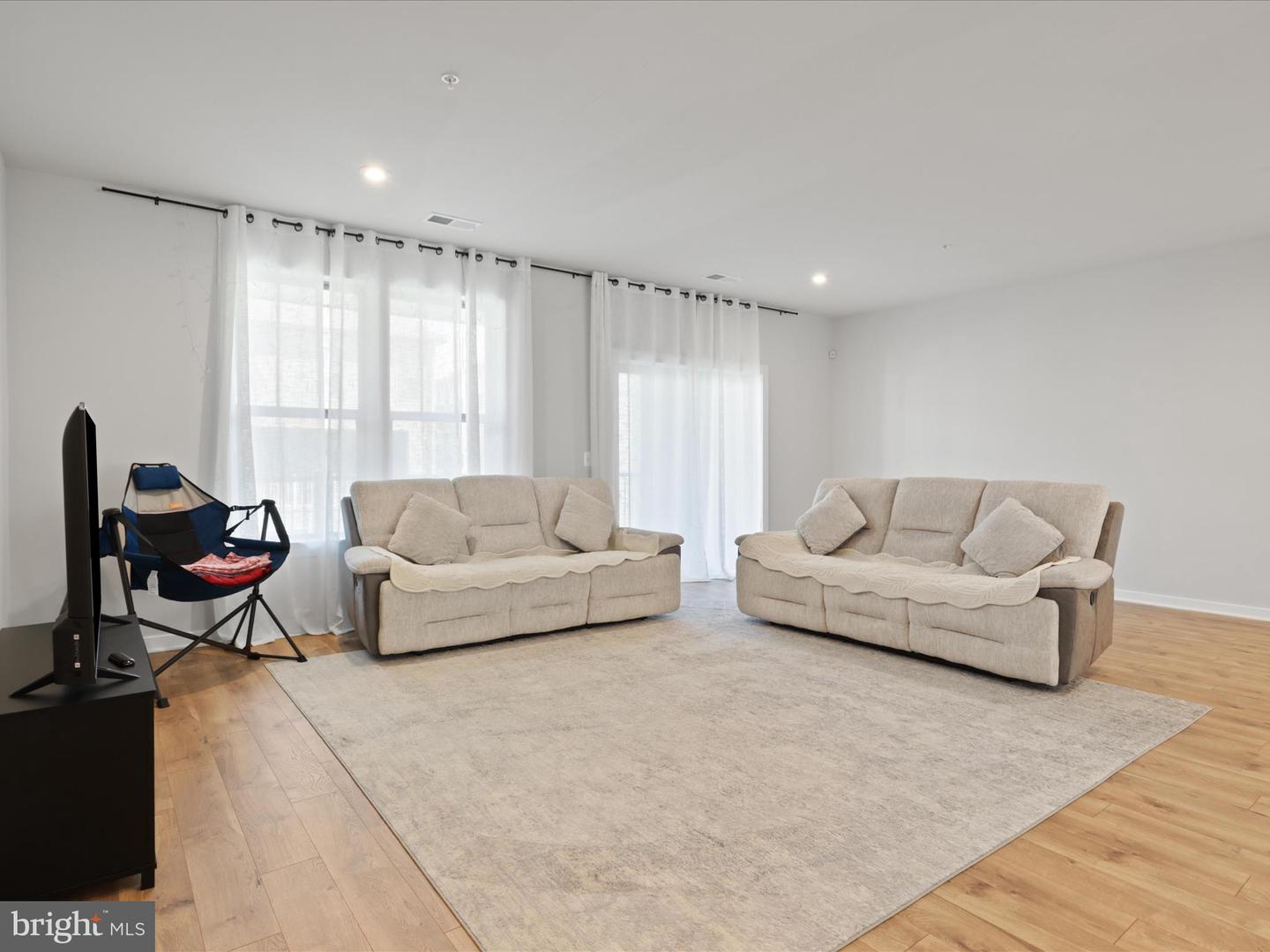 208B PARK CENTRAL TER, MANASSAS, Virginia 20111, 3 Bedrooms Bedrooms, ,2 BathroomsBathrooms,Residential,For sale,208B PARK CENTRAL TER,VAPW2093808 MLS # VAPW2093808