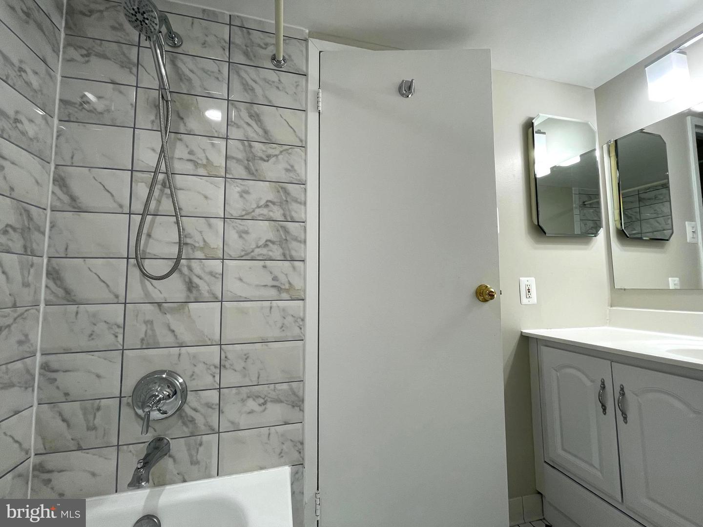 200 N PICKETT ST #1412, ALEXANDRIA, Virginia 22304, 2 Bedrooms Bedrooms, ,2 BathroomsBathrooms,Residential,For sale,200 N PICKETT ST #1412,VAAX2044892 MLS # VAAX2044892