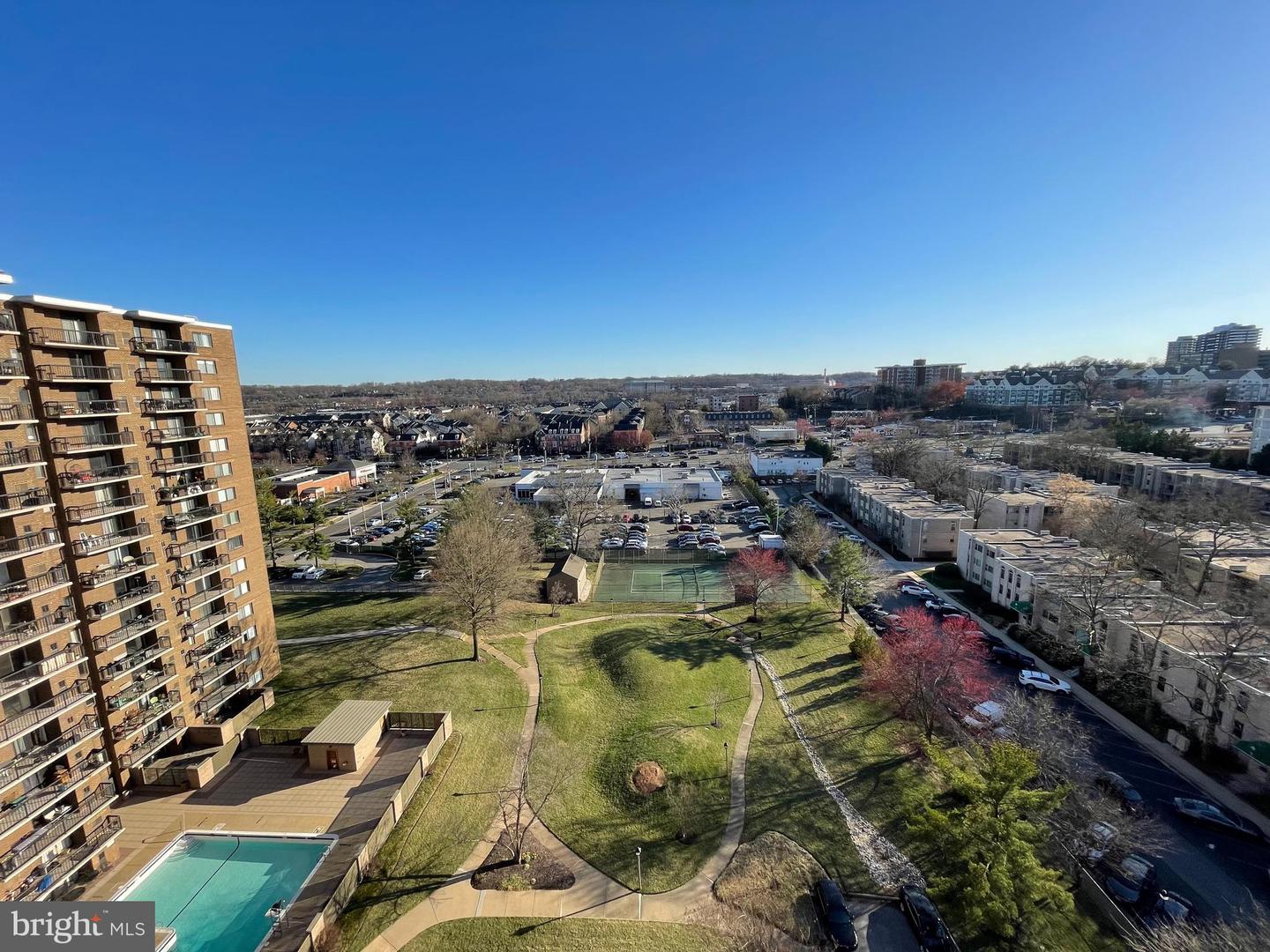 200 N PICKETT ST #1412, ALEXANDRIA, Virginia 22304, 2 Bedrooms Bedrooms, ,2 BathroomsBathrooms,Residential,For sale,200 N PICKETT ST #1412,VAAX2044892 MLS # VAAX2044892