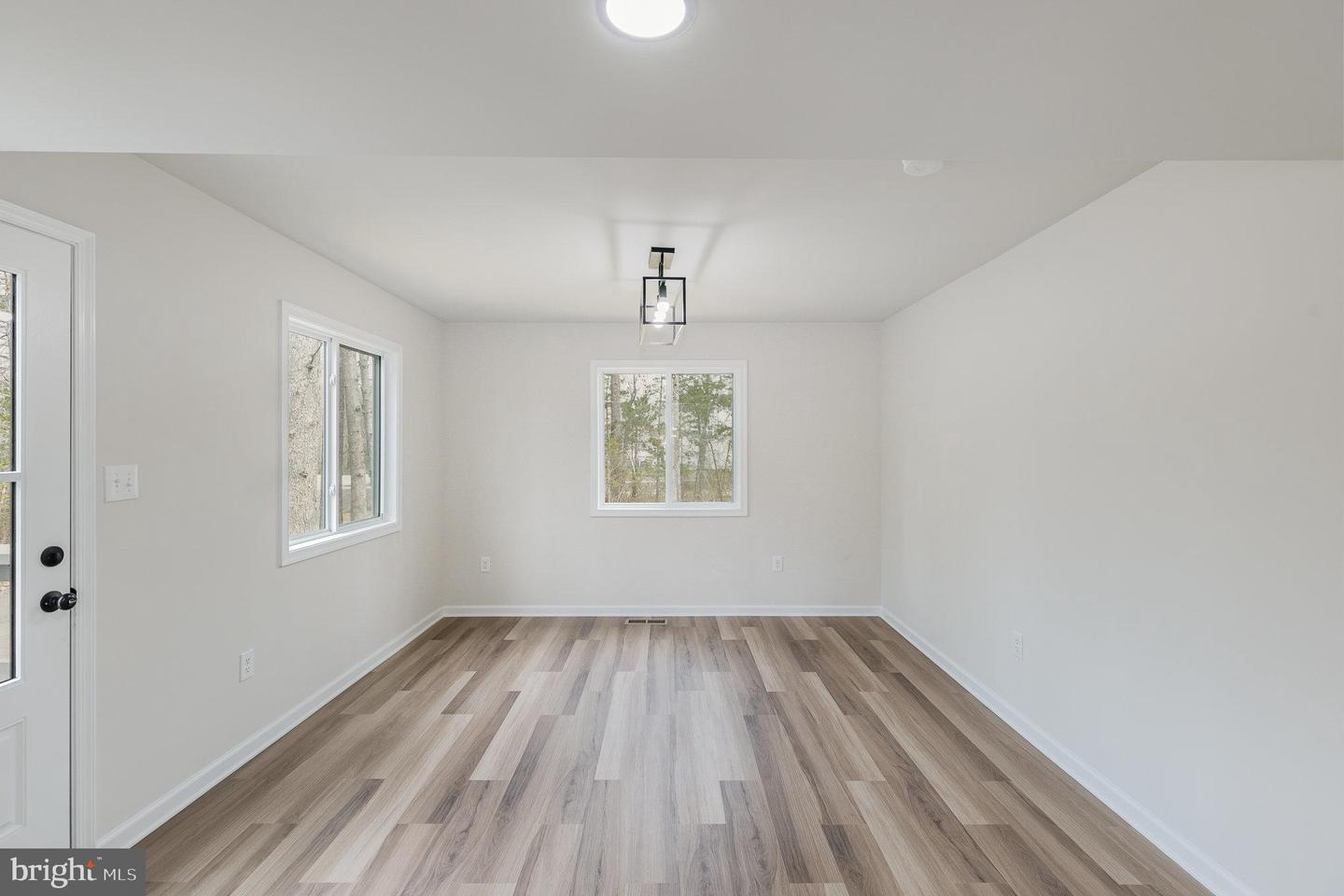 12430 POST OAK RD, SPOTSYLVANIA, Virginia 22551, 4 Bedrooms Bedrooms, ,2 BathroomsBathrooms,Residential,For sale,12430 POST OAK RD,VASP2032780 MLS # VASP2032780