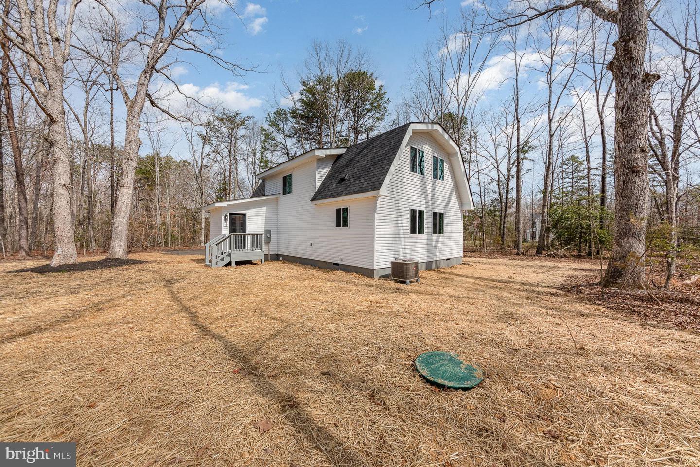 12430 POST OAK RD, SPOTSYLVANIA, Virginia 22551, 4 Bedrooms Bedrooms, ,2 BathroomsBathrooms,Residential,For sale,12430 POST OAK RD,VASP2032780 MLS # VASP2032780