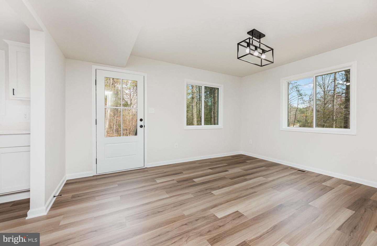 12430 POST OAK RD, SPOTSYLVANIA, Virginia 22551, 4 Bedrooms Bedrooms, ,2 BathroomsBathrooms,Residential,For sale,12430 POST OAK RD,VASP2032780 MLS # VASP2032780
