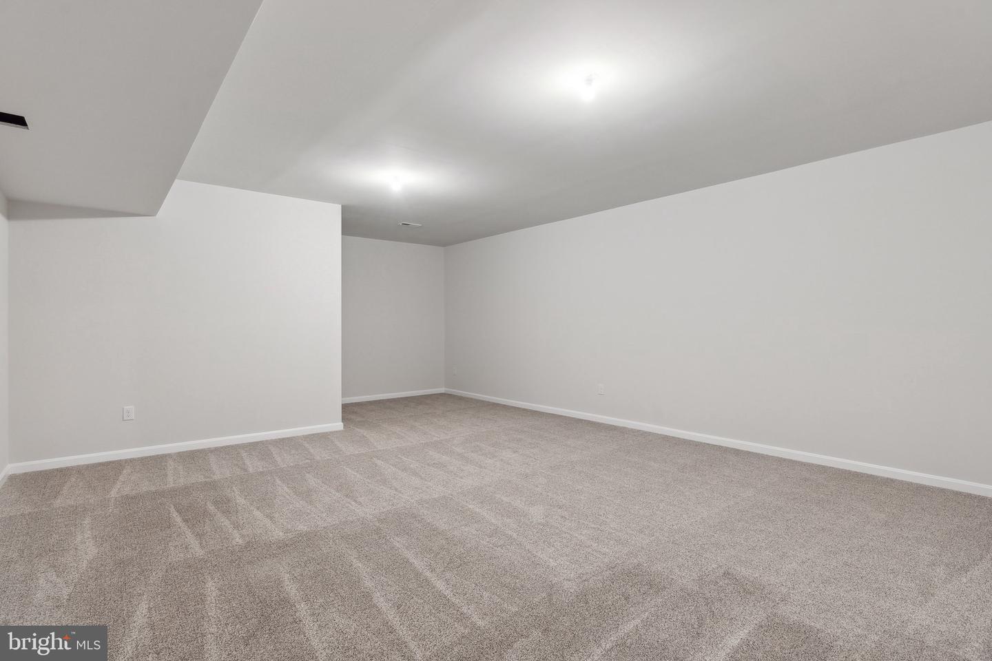5300 BEACON RDG, WILLIAMSBURG, Virginia 23188, 6 Bedrooms Bedrooms, ,4 BathroomsBathrooms,Residential,For sale,5300 BEACON RDG,VAJC2000436 MLS # VAJC2000436